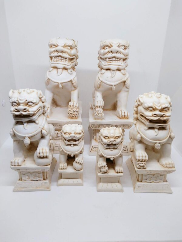 Foo Dogs