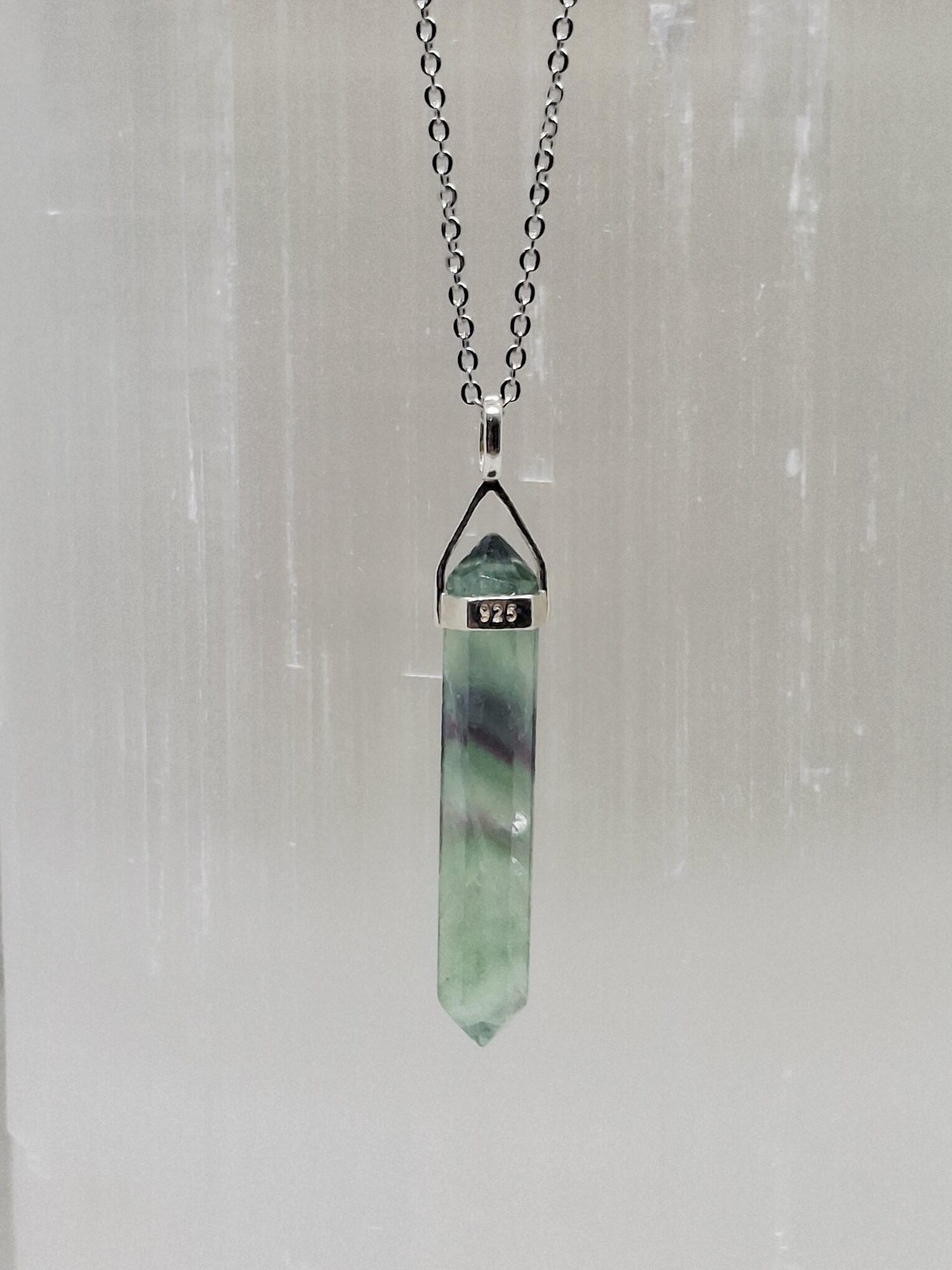 Fluorite Point (4cm) in 925 Silver